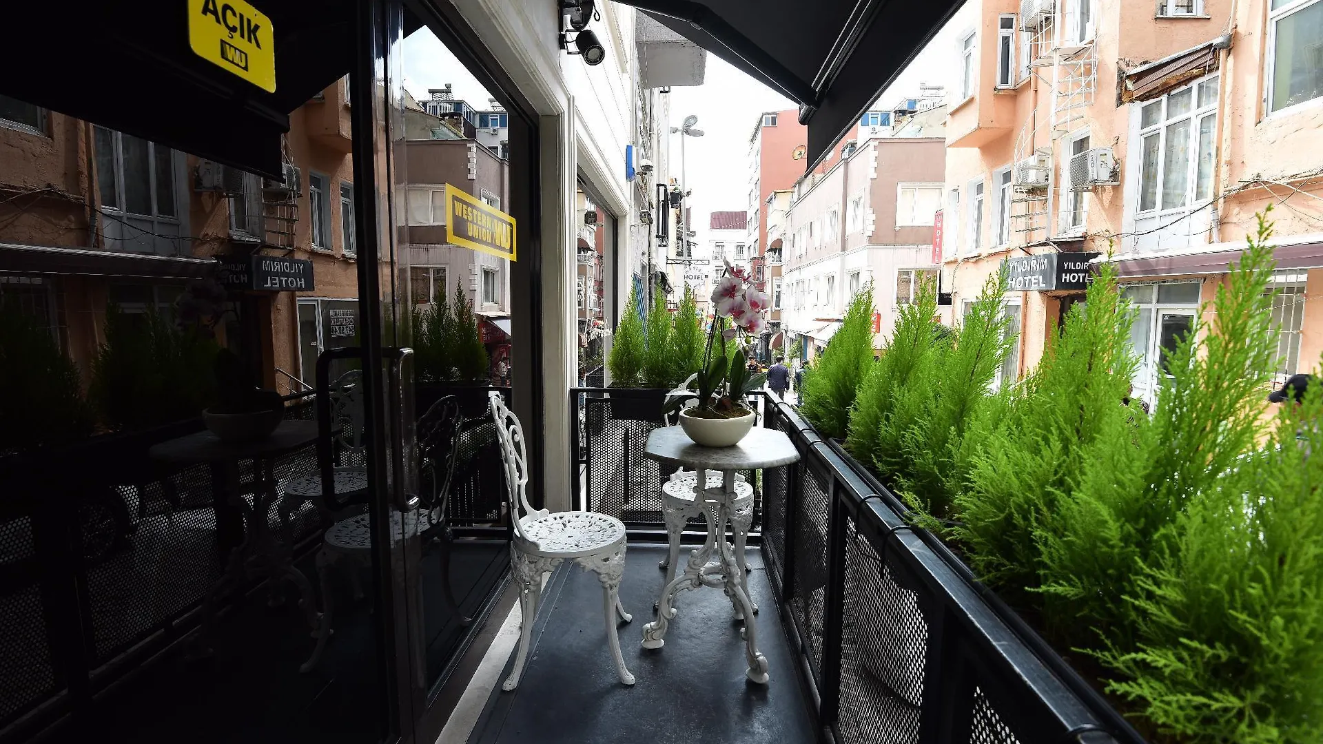 Bguest Hotel & Residence Istanbul Bed & Breakfast