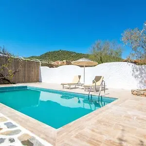 Hackberry Villa