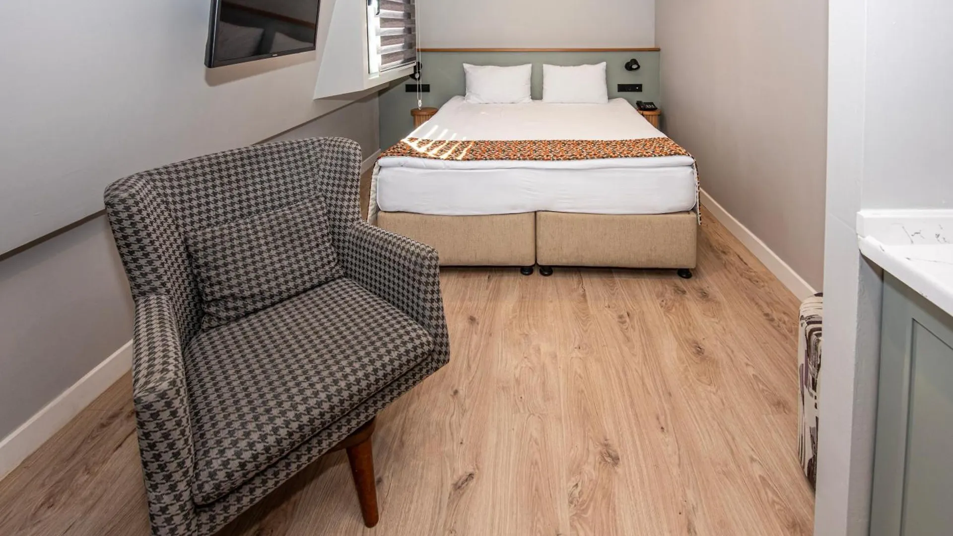 Bguest Hotel & Residence Istanbul 3*,